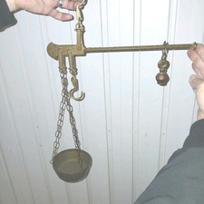 BILANCIA A STADERA IN OTTONE