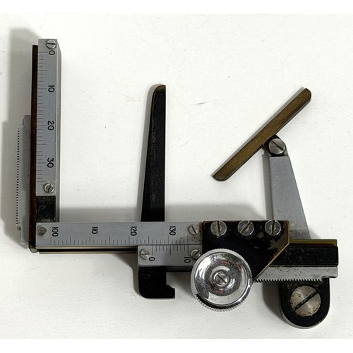 Microscopio meccanico vintage
